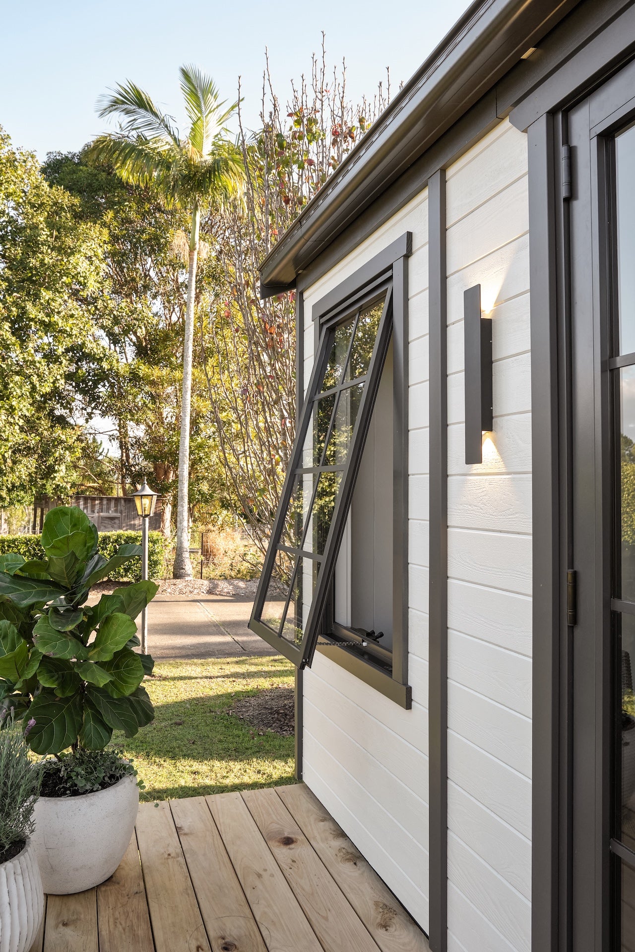 Bulimba 10x10 Cedar Timber Designer Studio